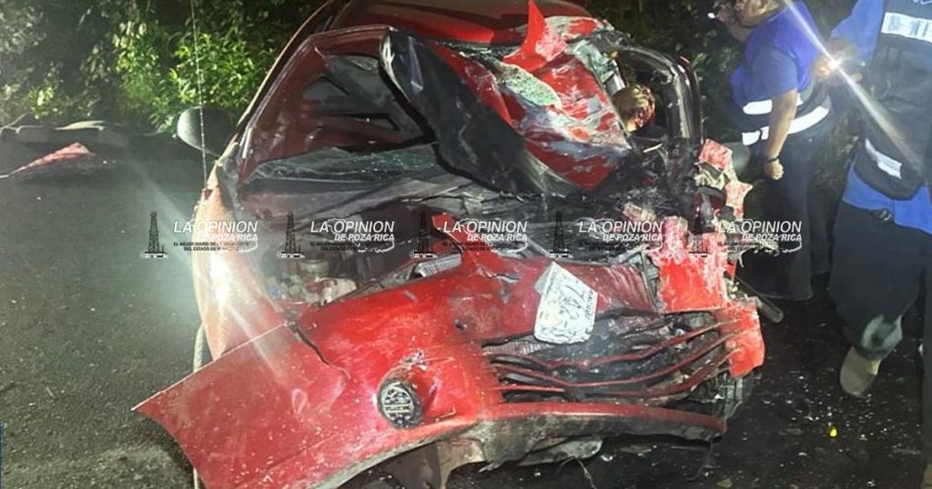 Fatal accidente en la carretera Papantla–Gutiérrez Zamora deja un hombre sin vida y dos menores lesionados Fatal accidente en la carretera Papantla–Gutiérrez Zamora deja un hombre sin vida y dos menores lesionados