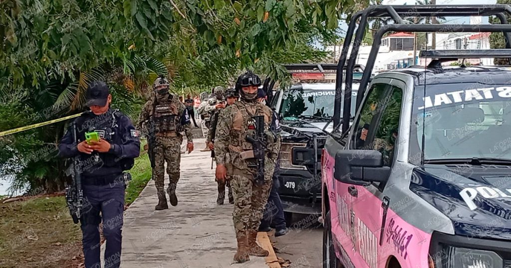 Flotaba cadáver en el río Flotaba cadáver en el río