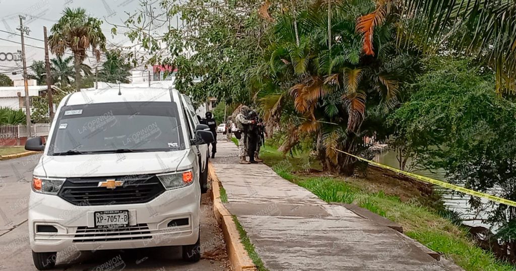 Flotaba cadáver en el río Flotaba cadáver en el río