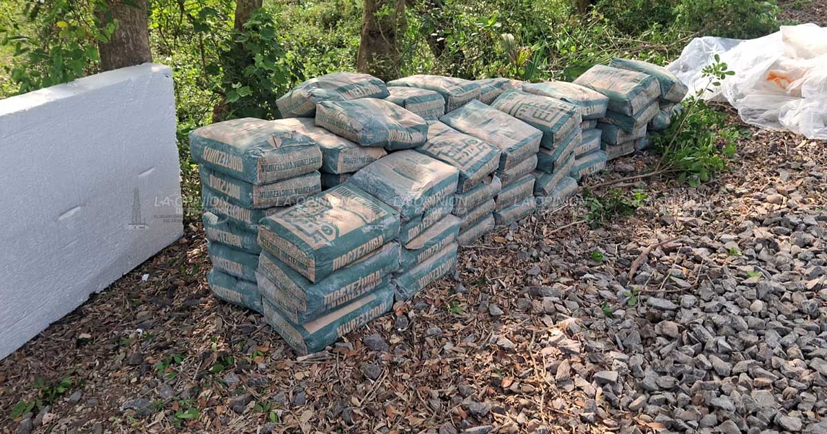 Policía recupera carga de cemento robada a empresa Ferrosur