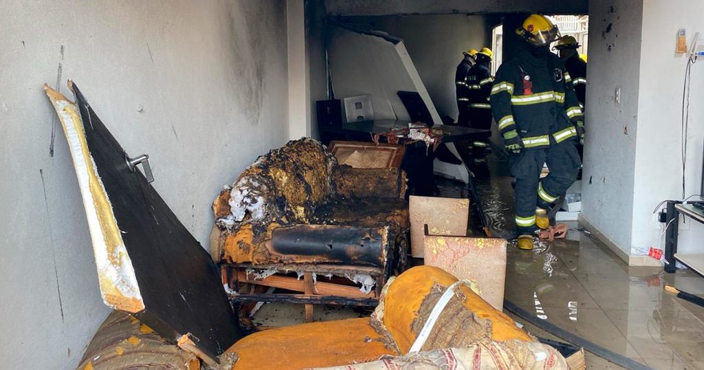 Explosión en domicilio deja un herido Explosión en domicilio deja un herido