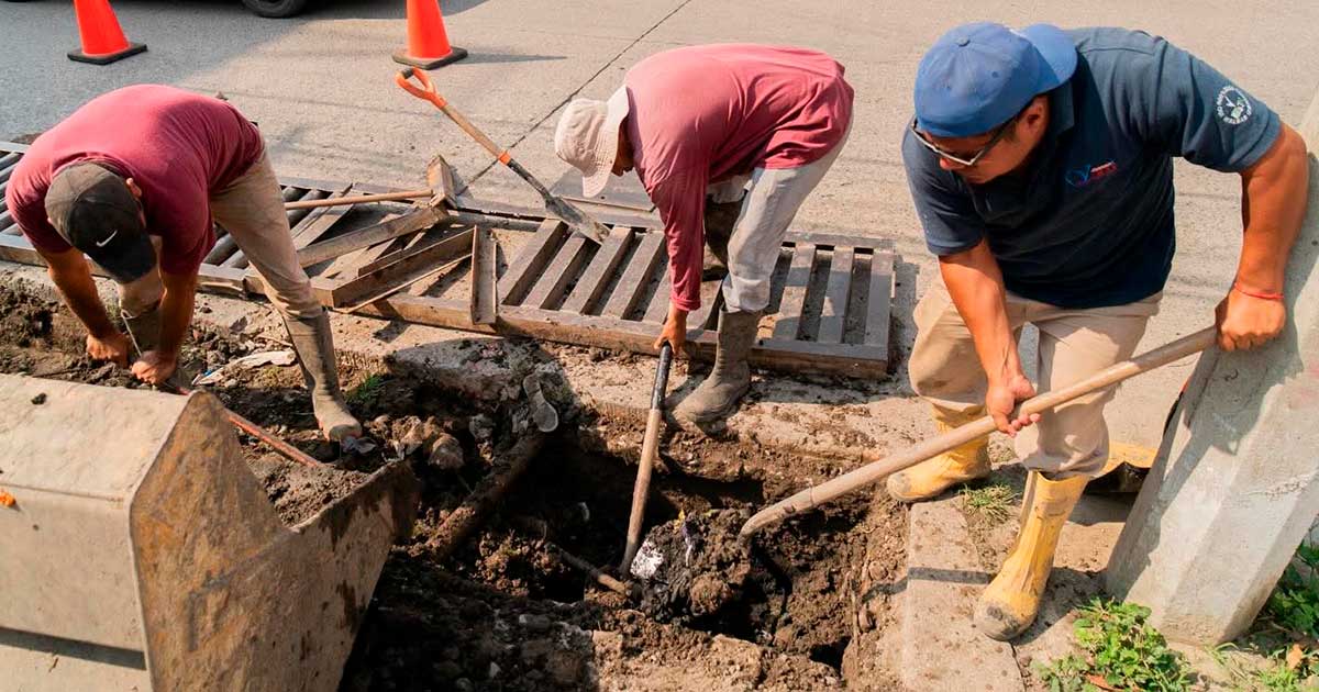 Arranca primera etapa de rehabilitación de drenajes en la ciudad Arranca primera etapa de rehabilitación de drenajes en la ciudad