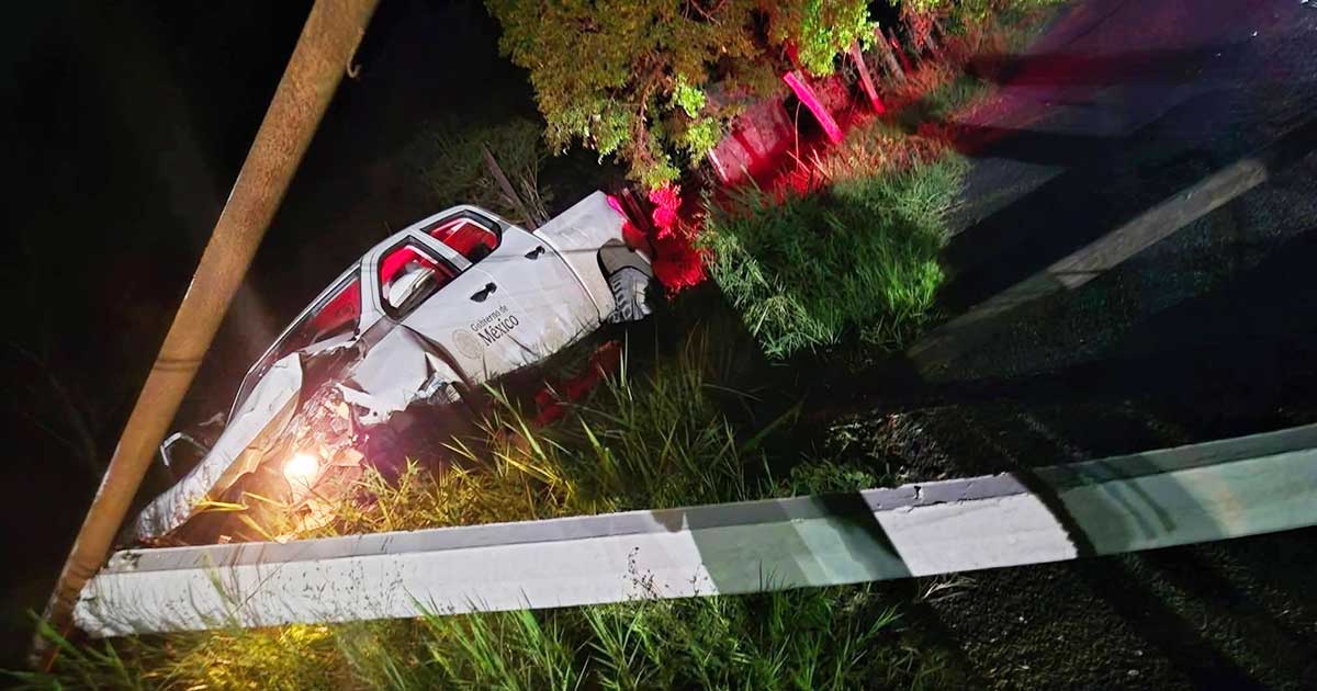 Camioneta del Bienestar protagoniza fuerte choque