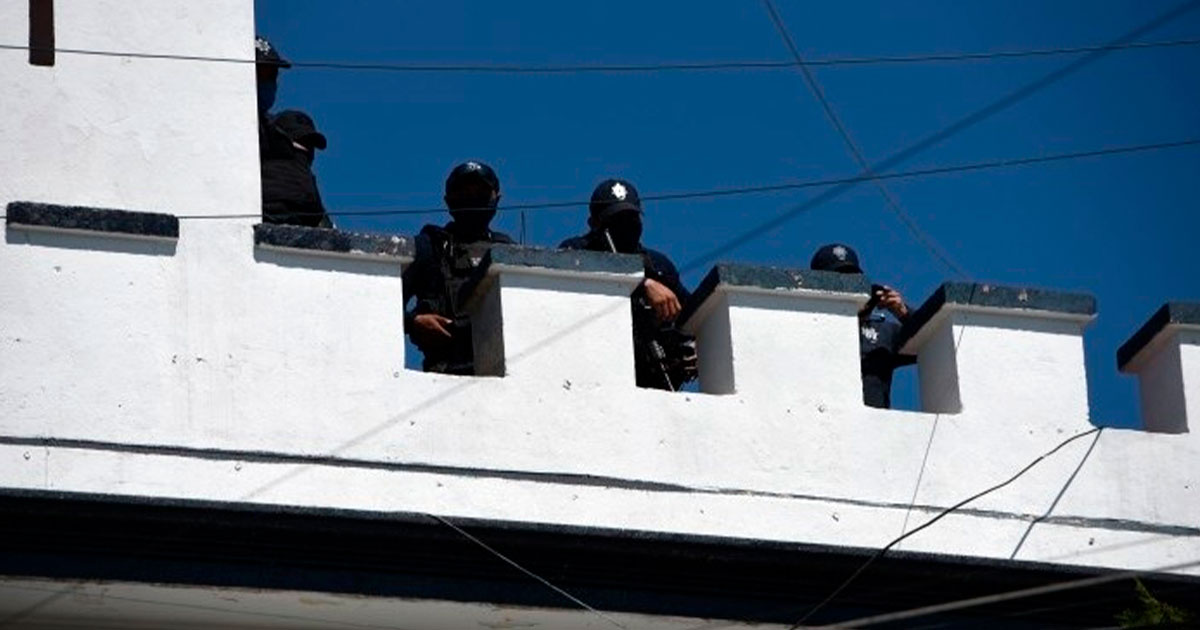 Académicos condenan detención de estudiante