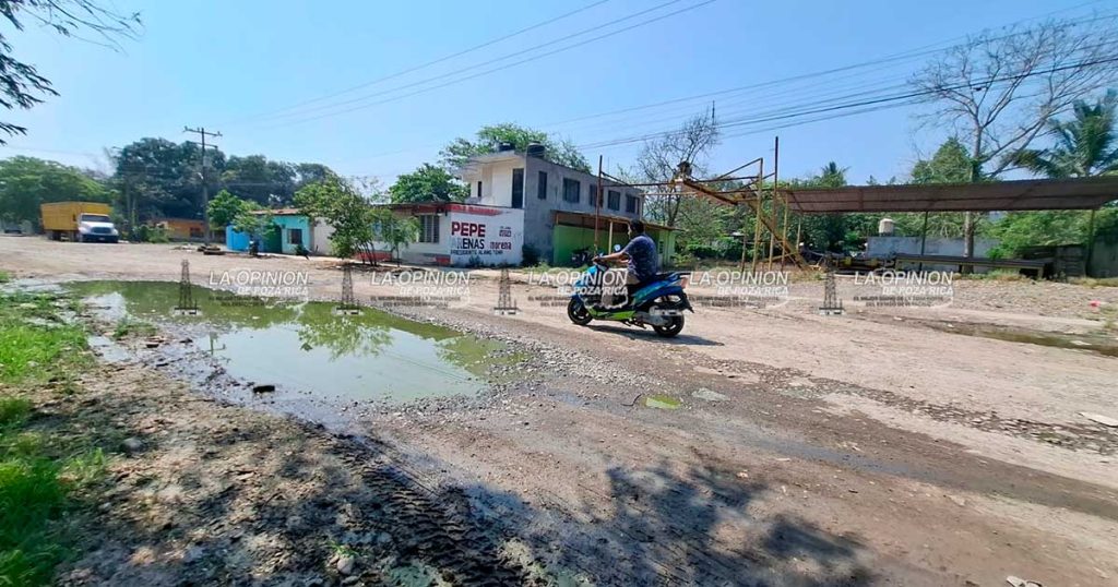 Estero del Ídolo demanda obras para salir del rezago Estero del Ídolo demanda obras para salir del rezago