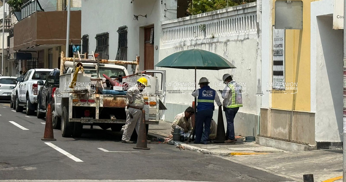 CFE deja sin luz al Centro Histórico de Veracruz CFE deja sin luz al Centro Histórico de Veracruz