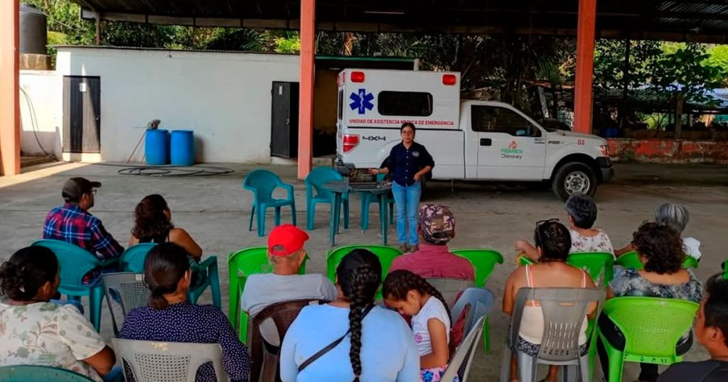 Inician pláticas informativas para prevenir el Gusano Barrenador en comunidades de Gutiérrez Zamora Inician pláticas informativas para prevenir el Gusano Barrenador en comunidades de Gutiérrez Zamora