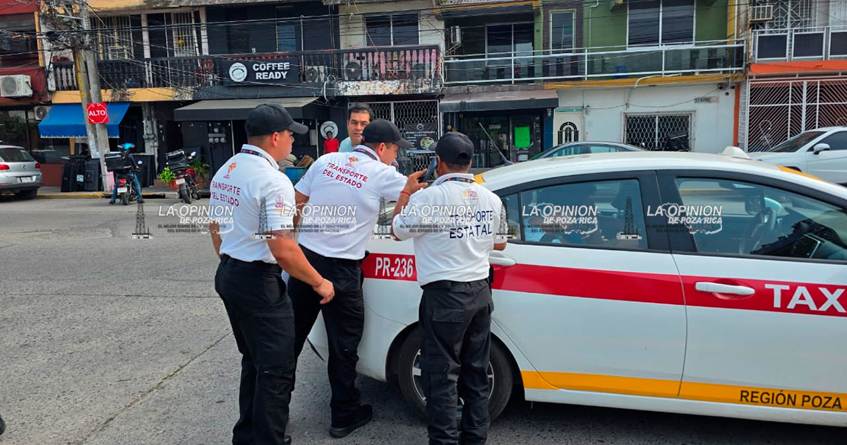 Transporte Público Estatal aplica operativo contra taxistas por cobro más