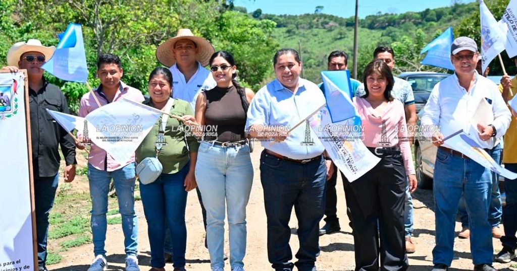 Inicia construcción de rampa de concreto en Paso del Arroyo Inicia construcción de rampa de concreto en Paso del Arroyo