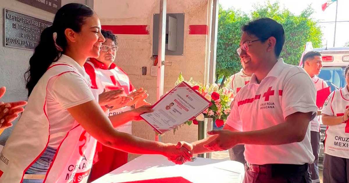 Cruz Roja entrega a la nueva generación TUM