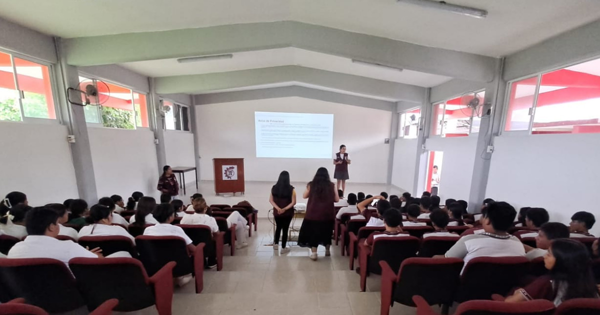 Impulsa IMM de Gutiérrez Zamora pláticas sobre violencia digital, crianza positiva y manejo de emociones Impulsa IMM de Gutiérrez Zamora pláticas sobre violencia digital, crianza positiva y manejo de emociones
