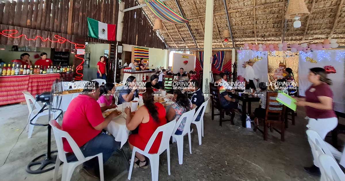 Restaurantes llenos y repuntan las ventas Restaurantes llenos y repuntan las ventas