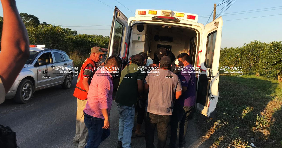 Motociclista muere en accidente carretero Motociclista muere en accidente carretero