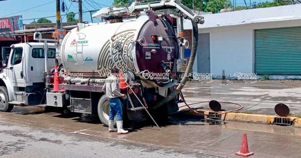 Continúan labores preventivas tras lluvias en colonias de la ciudad