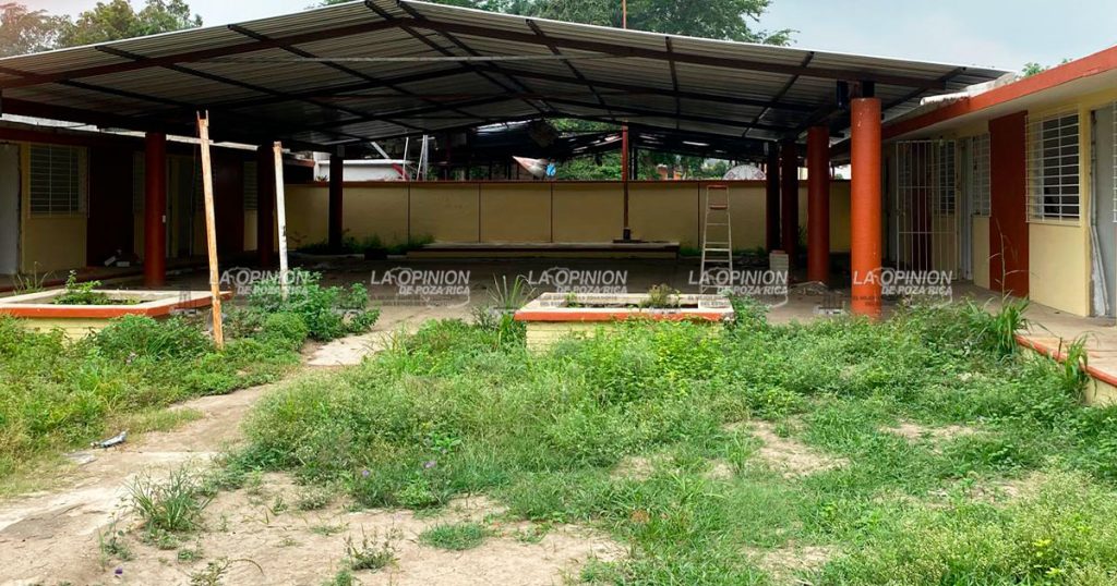 Reconstrucción a medias afecta a alumnos de escuela primaria