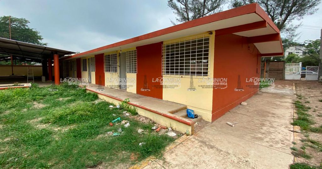 Reconstrucción a medias afecta a alumnos de escuela primaria