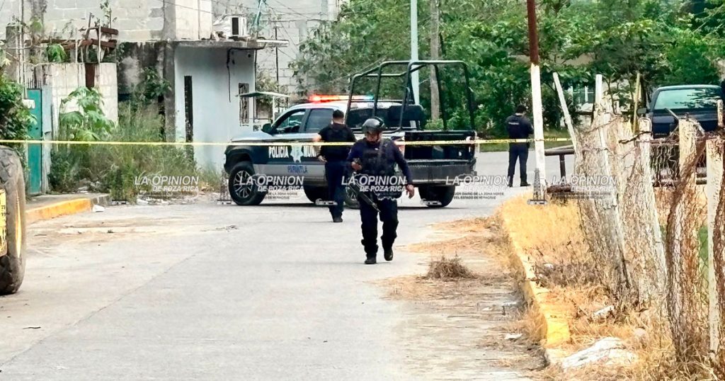 Arrojan explosivos cerca del pozo 10