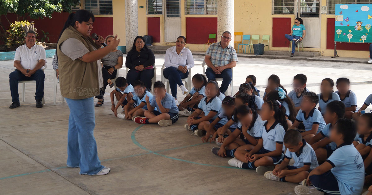 Llega algarabía a las colonias con arte y recreación