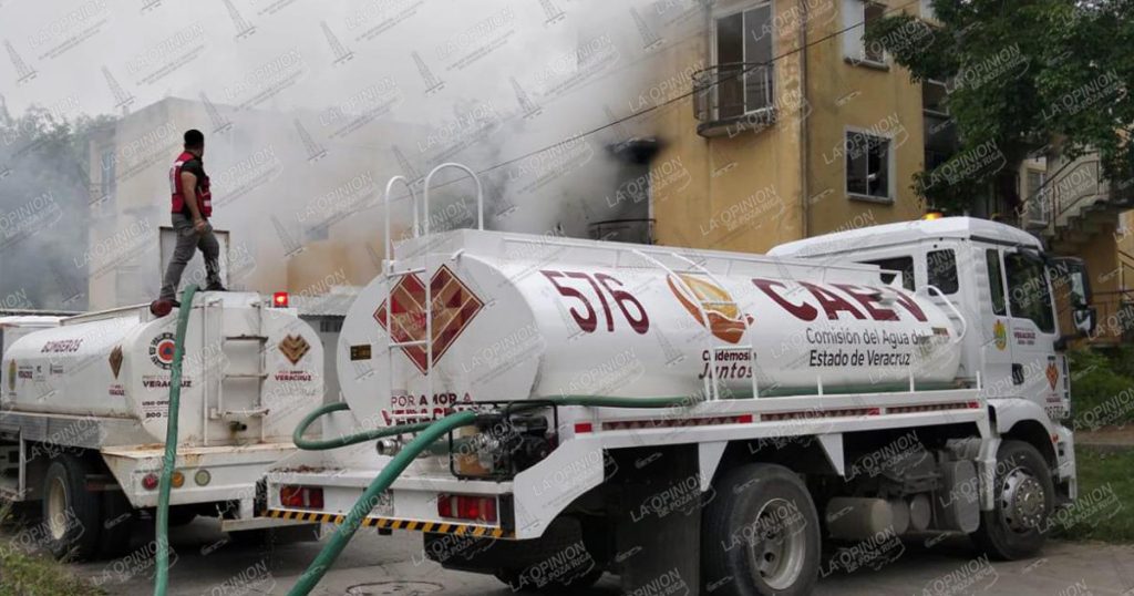 Se incendia departamento en Geo Villas del Real