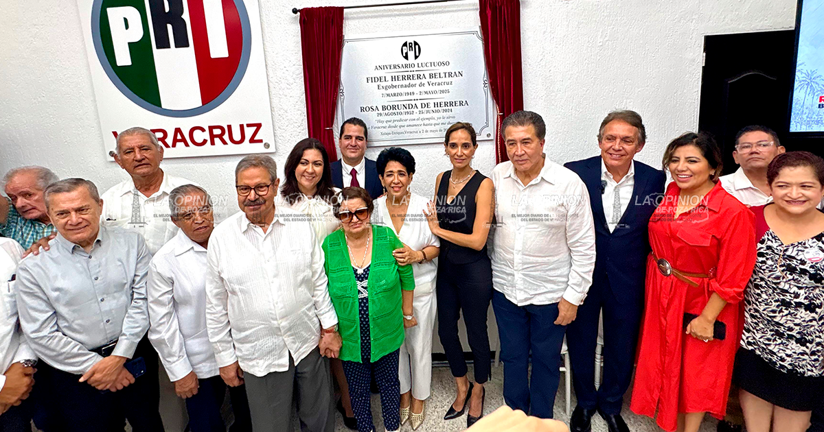 Jorge Meade encabeza homenaje del PRI Veracruz a Fidel Herrera y Rosa Borunda