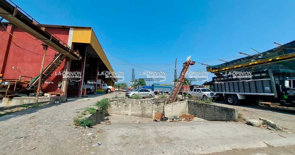 Estero del Ídolo demanda obras para salir del rezago Estero del Ídolo demanda obras para salir del rezago
