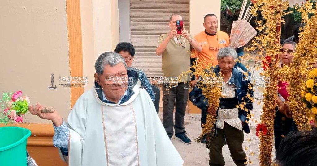 Entre fe y orgullo, los albañiles celebran su día y a la Santa Cruz Entre fe y orgullo, los albañiles celebran su día y a la Santa Cruz