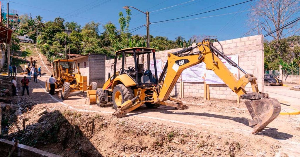Gobierno de Poza Rica da banderazo de inicio de obra Gobierno de Poza Rica da banderazo de inicio de obra