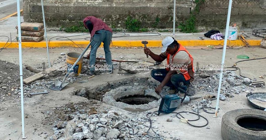 Gobierno de Poza Rica instala mil tapaderas de drenajes afectados Gobierno de Poza Rica instala mil tapaderas de drenajes afectados