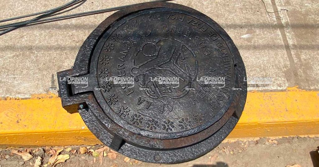 Gobierno de Poza Rica instala mil tapaderas de drenajes afectados Gobierno de Poza Rica instala mil tapaderas de drenajes afectados