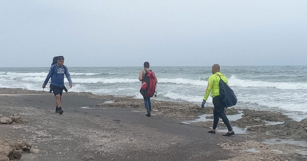 Buzo experto se suma a búsqueda de joven desaparecido en playas de Tecolutla Buzo experto se suma a búsqueda de joven desaparecido en playas de Tecolutla