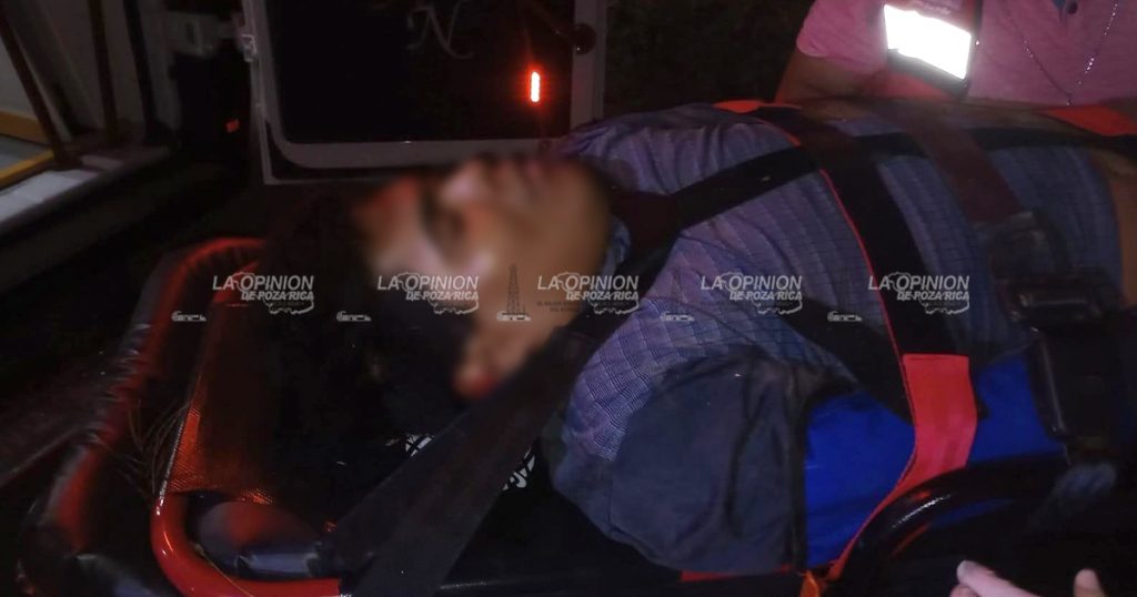 Dos motociclistas graves tras derrape de la unidad