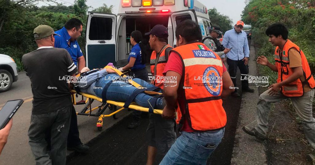 Una mujer lesionada en aparatoso accidente