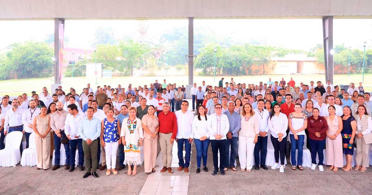 Gonzalo Flores pugna gestión responsable