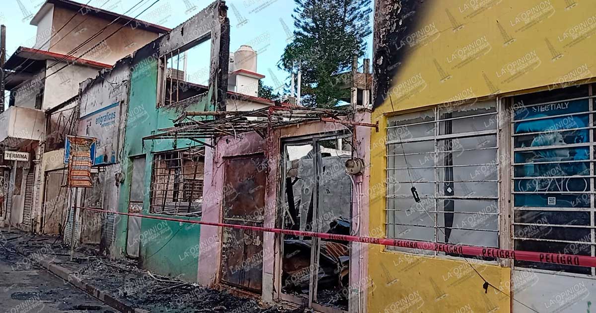 Se queman cuatro locales, una bodega y una vivienda