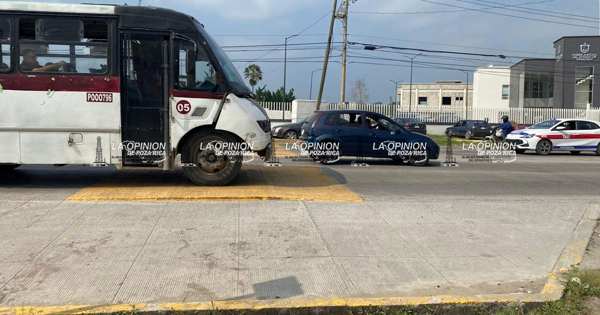 Reductores de velocidad en tramo carretero de alto riesgo Reductores de velocidad en tramo carretero de alto riesgo