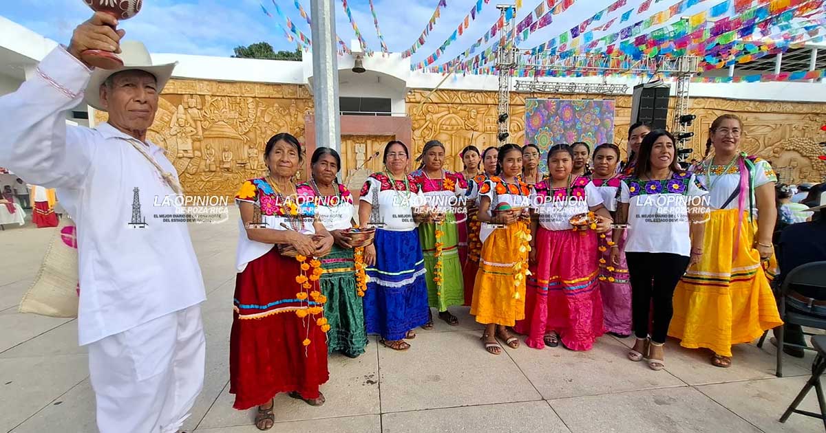 Buscan preservar lenguas de comunidades indígenas Buscan preservar lenguas de comunidades indígenas