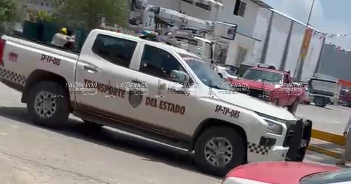Transporte Público realiza operativo de revisión a taxis Transporte Público realiza operativo de revisión a taxis