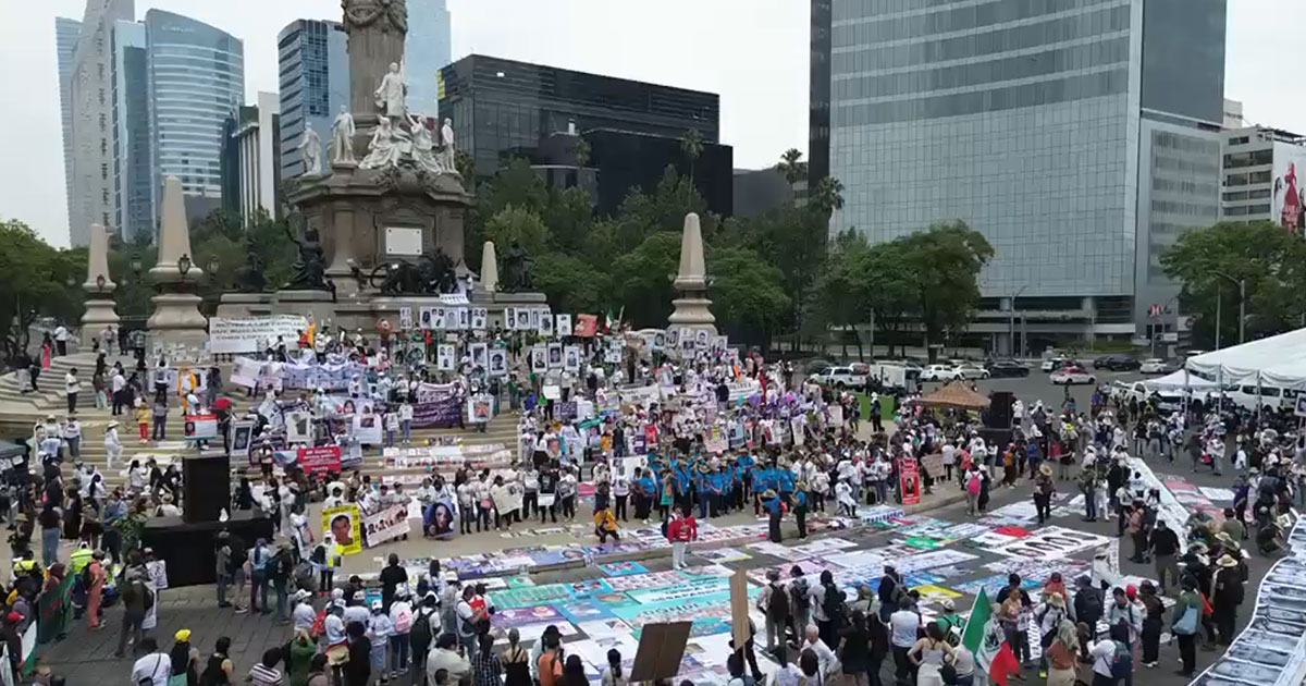 Madres buscadoras marchan en CDMX para exigir justicia por desaparecidos