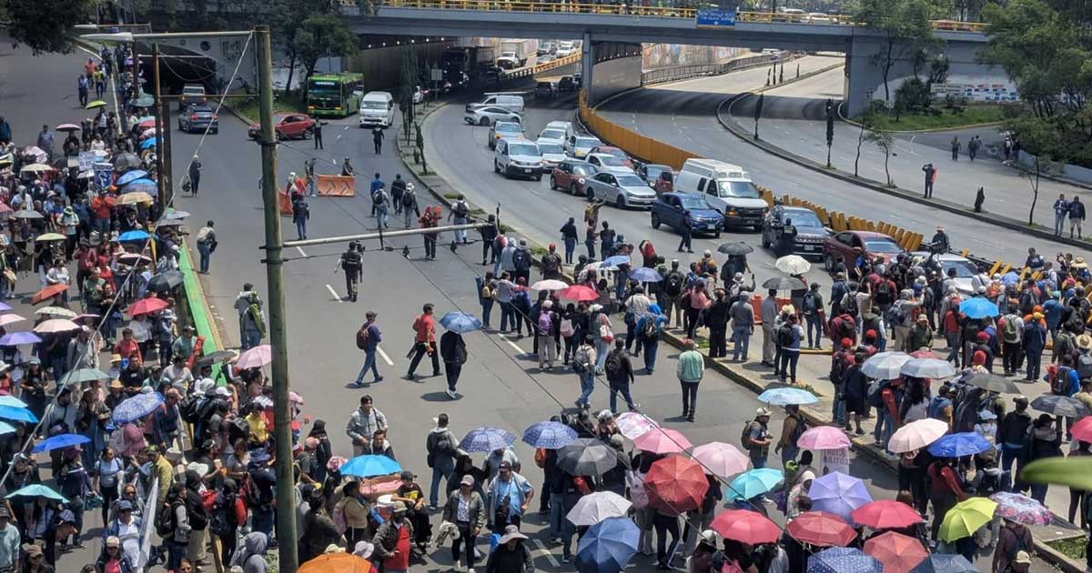Gobierno y CNTE negocian cambios en USICAMM y pensiones Gobierno y CNTE negocian cambios en USICAMM y pensiones
