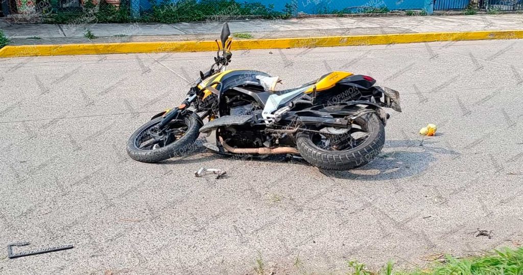 Pareja motorizada termina herida en choque Pareja motorizada termina herida en choque
