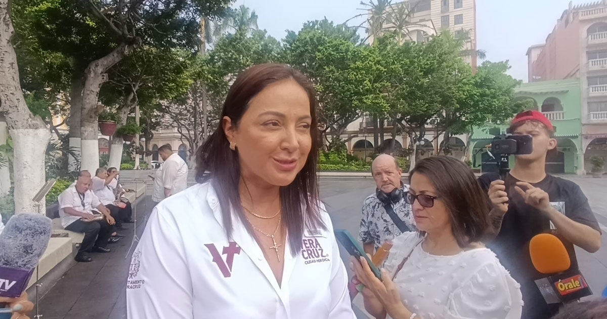 Ayuntamiento de Veracruz documenta calles destrozadas por mal trabajo de Grupo MAS Ayuntamiento de Veracruz documenta calles destrozadas por mal trabajo de Grupo MAS