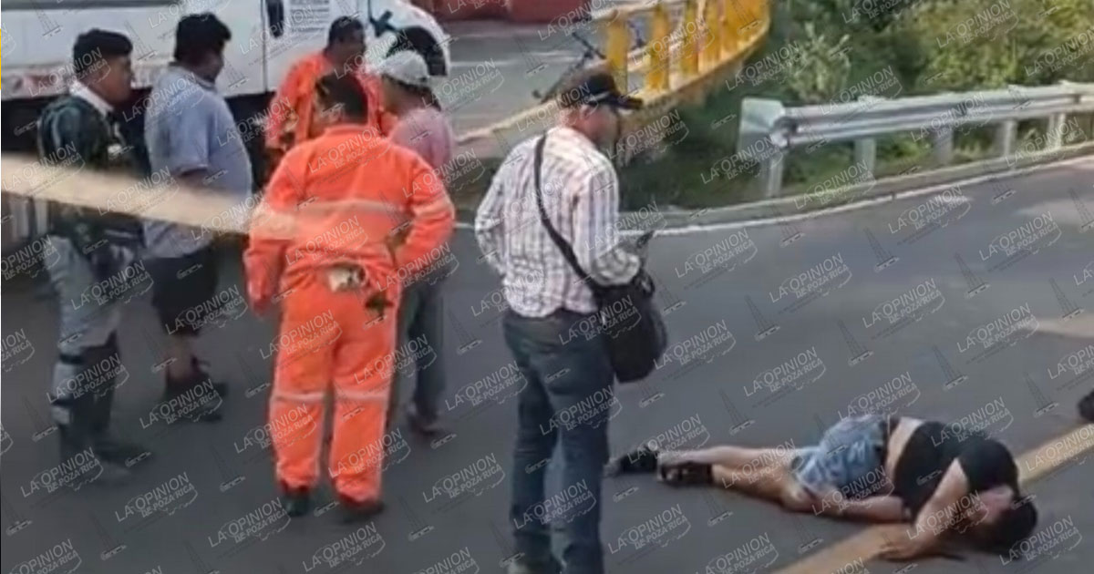 Motociclista grave tras choque en puente Jolopo Motociclista grave tras choque en puente Jolopo