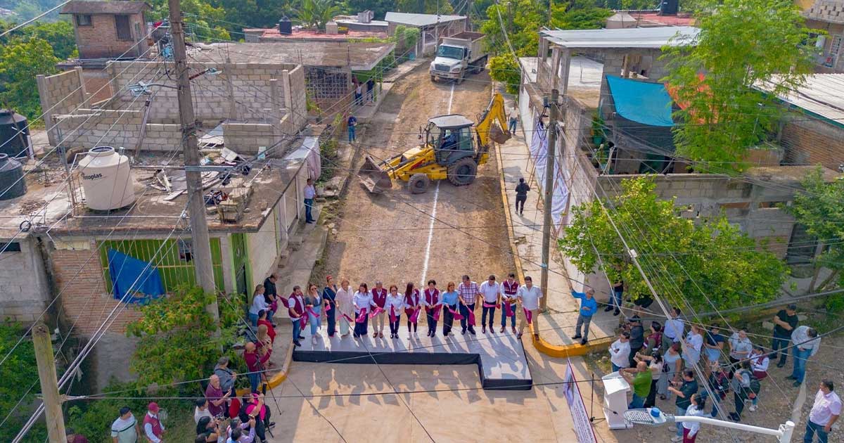 Invierten 2.5 mdp a pavimento y más Invierten 2.5 mdp a pavimento y más