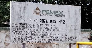 Conmemoran un siglo del origen petrolero