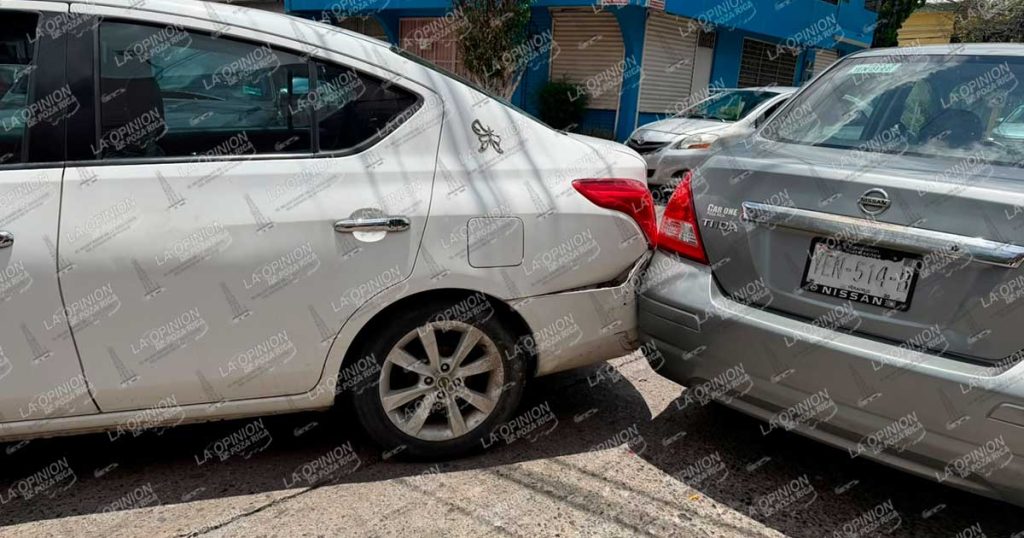 No respeta el alto y provoca carambola No respeta el alto y provoca carambola