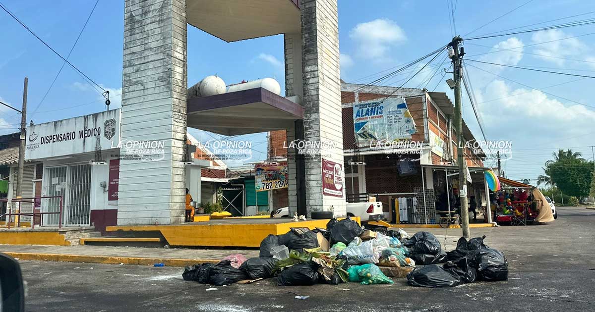 Persisten tiraderos clandestinos en inmediaciones del mercado de la 27 Persisten tiraderos clandestinos en inmediaciones del mercado de la 27