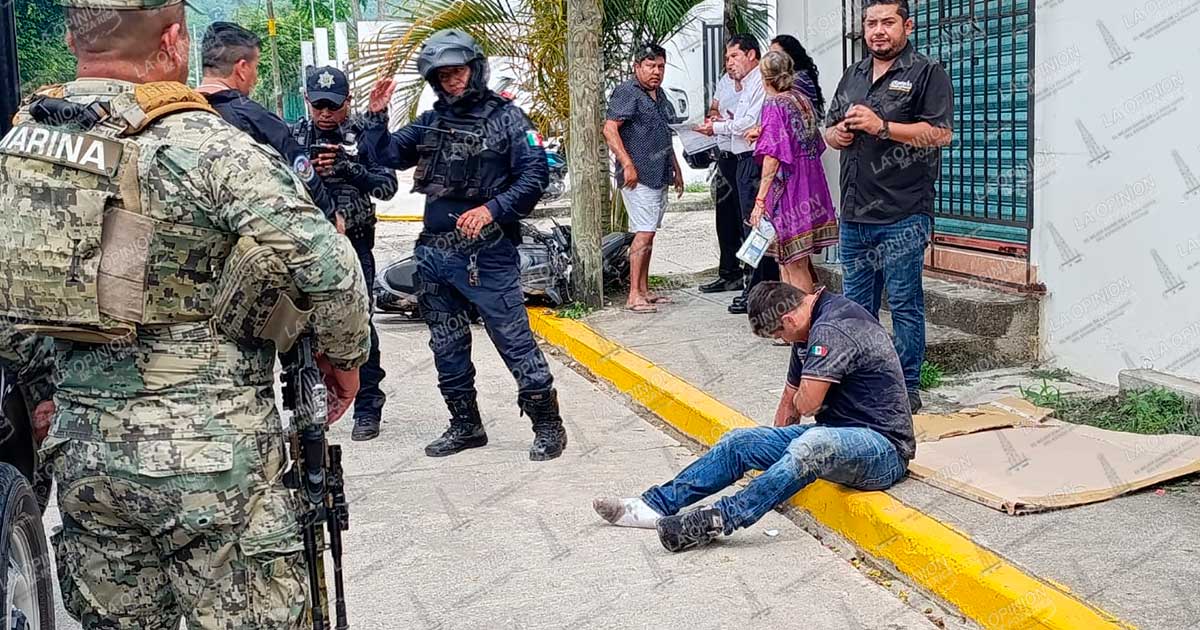 Funerario motorizado terminó hospitalizado Funerario motorizado terminó hospitalizado