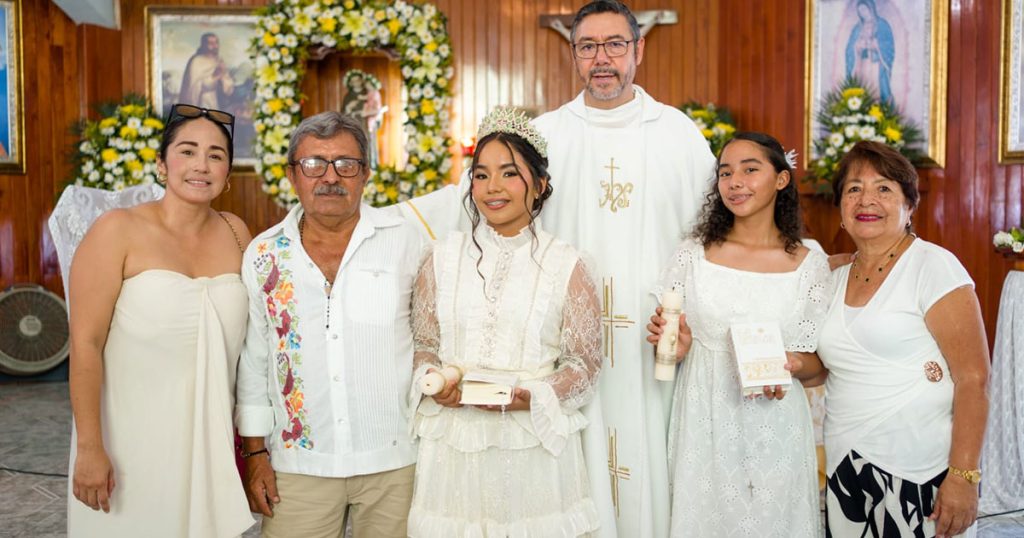 Valery Franchesca Cruz Perdomo engalanó las fiestas patronales de Monte Gordo Valery Franchesca Cruz Perdomo engalanó las fiestas patronales de Monte Gordo
