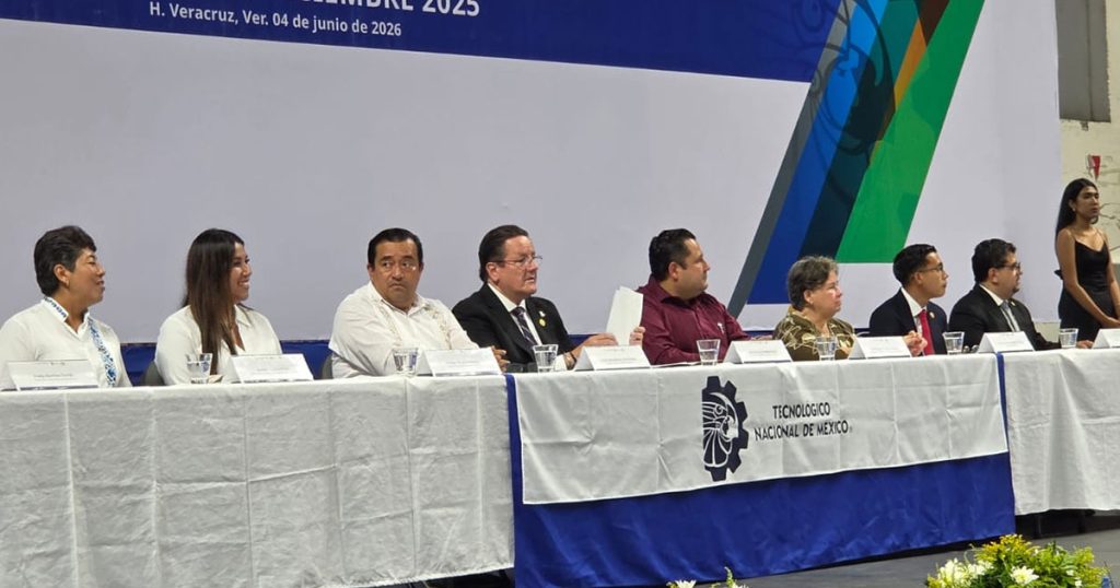 ITVER, con alta tasa de empleabilidad, gradúa a 373 nuevos profesionistas ITVER, con alta tasa de empleabilidad, gradúa a 373 nuevos profesionistas