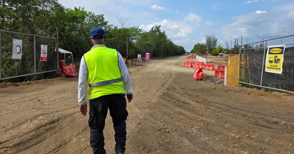 Presenta Jorge Alanís proyecto vial que transformará uno de los puntos más transitados de Coatzintla Presenta Jorge Alanís proyecto vial que transformará uno de los puntos más transitados de Coatzintla